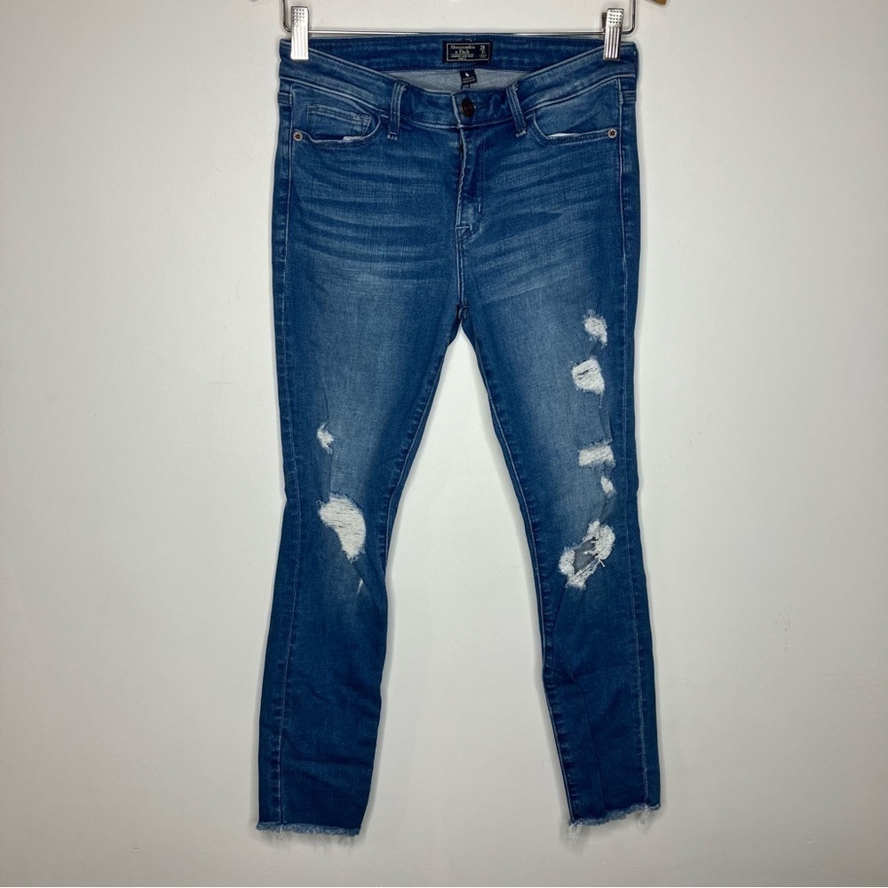 Abercrombie & Fitch Harper low rise ankle jeans distressed size 26/2R
